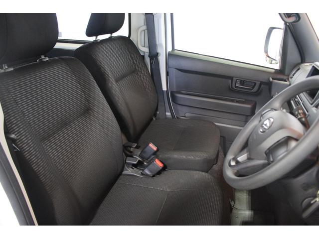 ハイゼットカーゴクルーズ認定中古車　ＣＶＴ　キーフリーシステム　マニュアルエアコン　オートライト　両側スライドドア　スマートアシスト　電動格納ミラー　ドアバイザー　ハロゲンヘッドライト　パワーウィンドウ　パネルシフト（香川県）の中古車
