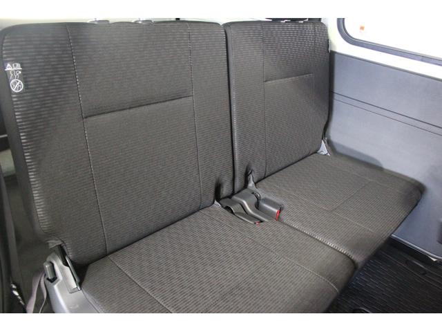 ハイゼットカーゴクルーズ認定中古車　ＣＶＴ　キーフリーシステム　マニュアルエアコン　オートライト　両側スライドドア　スマートアシスト　電動格納ミラー　ドアバイザー　ハロゲンヘッドライト　パワーウィンドウ　パネルシフト（香川県）の中古車