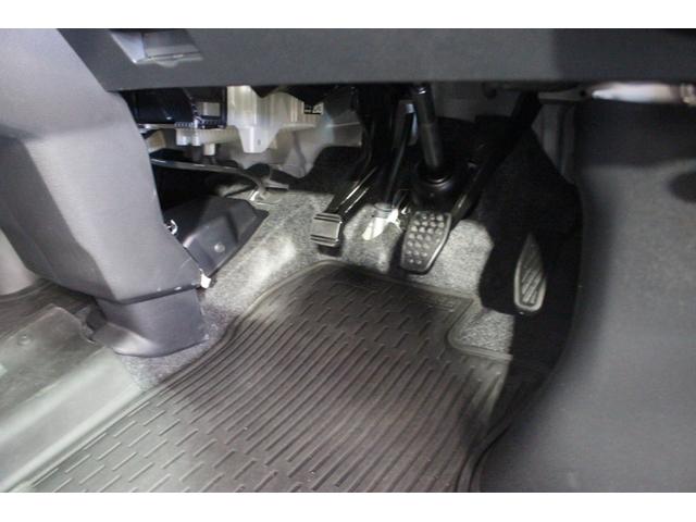 ハイゼットカーゴクルーズ認定中古車　ＣＶＴ　キーフリーシステム　マニュアルエアコン　オートライト　両側スライドドア　スマートアシスト　電動格納ミラー　ドアバイザー　ハロゲンヘッドライト　パワーウィンドウ　パネルシフト（香川県）の中古車
