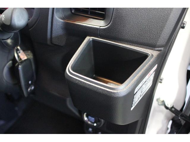 ハイゼットカーゴクルーズターボ認定中古車　ＣＶＴ　４ＷＤ　ＣＤラジオ　キーフリーシステム　オートライト　ＬＥＤヘッドライト　マニュアルエアコン　セキュリティーアラーム　電動格納ミラー　ドアバイザー　パワーウインドウ（香川県）の中古車