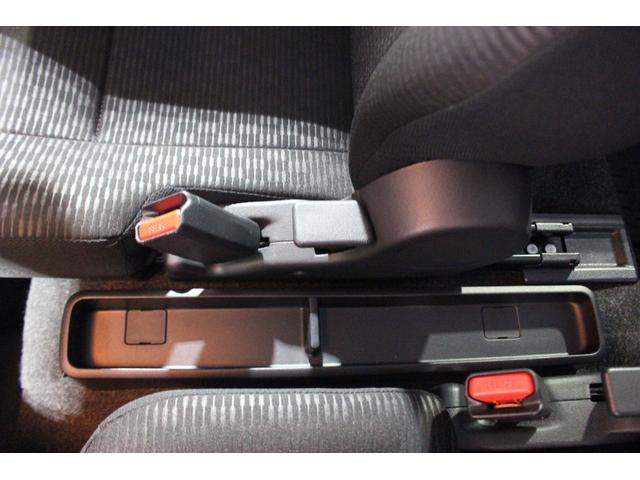 ハイゼットカーゴクルーズターボ認定中古車　ＣＶＴ　４ＷＤ　ＣＤラジオ　キーフリーシステム　オートライト　ＬＥＤヘッドライト　マニュアルエアコン　セキュリティーアラーム　電動格納ミラー　ドアバイザー　パワーウインドウ（香川県）の中古車