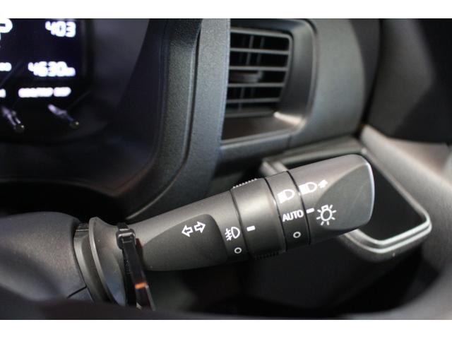 ハイゼットカーゴクルーズターボ認定中古車　ＣＶＴ　４ＷＤ　ＣＤラジオ　キーフリーシステム　オートライト　ＬＥＤヘッドライト　マニュアルエアコン　セキュリティーアラーム　電動格納ミラー　ドアバイザー　パワーウインドウ（香川県）の中古車