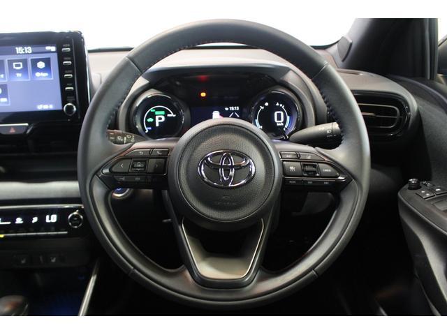 ヤリスハイブリッドＺ認定中古車　ＣＶＴ　ナビ　バックモニター　ドライブレコーダー　ＥＴＣ　キーフリーシステム　シートヒーター　オートエアコン　ステアリングスイッチ　ＬＥＤヘッドライト　オートライト　電動格納ミラー（香川県）の中古車