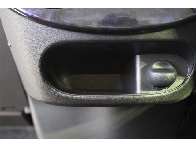 タントカスタムＲＳ　トップエディションＳＡIII認定中古車　ＣＶＴ　ナビ　バックカメラ　　ＥＴＣ　キーフリーシステム　オートエアコン　ステアリングスイッチ　両側パワースライドドア　スマートアシスト　電動格納ミラー　ＬＥＤヘッドライト　オートライト（香川県）の中古車