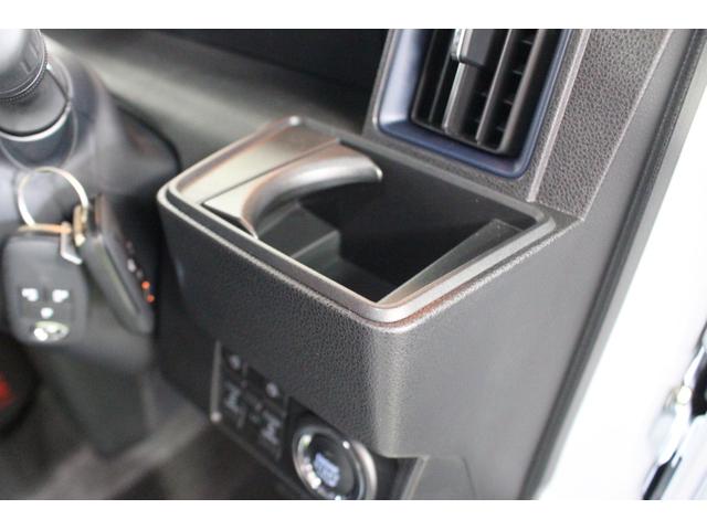 タントカスタムＲＳ認定中古車　ＣＶＴ　９インチディスプレイオーディオ　バックカメラ　キーフリーシステム　シートヒーター　両側パワースライドドア　助手席側ピラーレス　オートライト　ＬＥＤヘッドライト　オートエアコン（香川県）の中古車