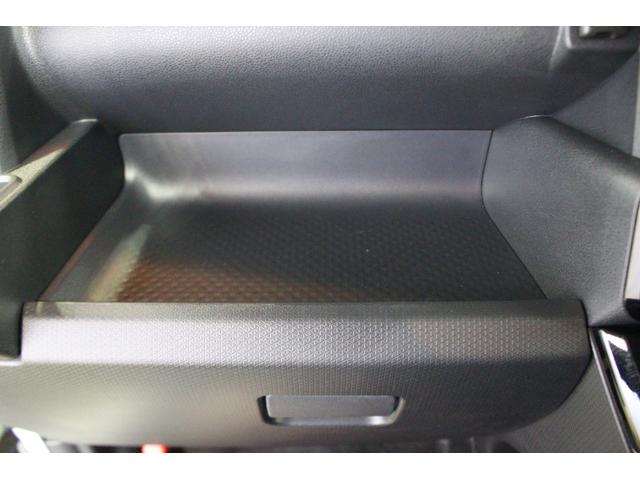 タントカスタムＲＳ認定中古車　ＣＶＴ　９インチディスプレイオーディオ　バックカメラ　キーフリーシステム　シートヒーター　両側パワースライドドア　助手席側ピラーレス　オートライト　ＬＥＤヘッドライト　オートエアコン（香川県）の中古車