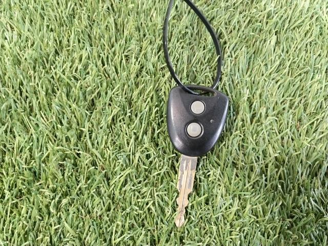 ハイゼットトラックEXT認定中古車 5速MT キーレスエントリー ハロゲンヘッドライト ドアバイザー パワーウインドウ パワーステアリング スペアタイヤ マニュアルエアコン 最大積載量350kg(香川県)の中古車