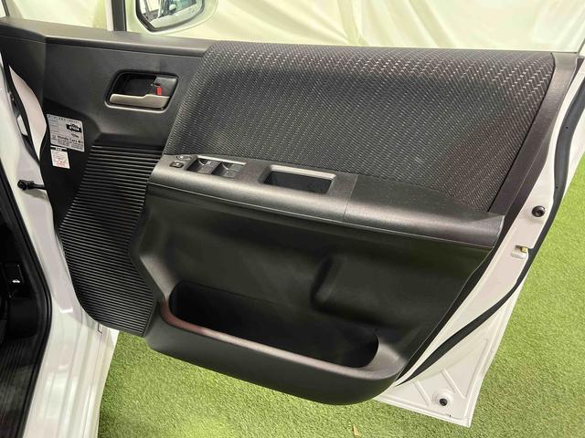 フリードハイブリッドジャストセレクション認定中古車　ＣＶＴ　ナビ　バックカメラ　　ＥＴＣ　キーフリーシステム　オートエアコン　ステアリングスイッチ　両側パワースライドドア（香川県）の中古車