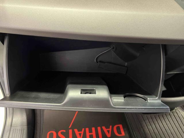 フリードハイブリッドジャストセレクション認定中古車　ＣＶＴ　ナビ　バックカメラ　　ＥＴＣ　キーフリーシステム　オートエアコン　ステアリングスイッチ　両側パワースライドドア（香川県）の中古車