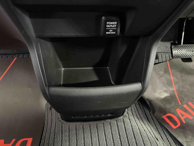 フリードハイブリッドジャストセレクション認定中古車　ＣＶＴ　ナビ　バックカメラ　　ＥＴＣ　キーフリーシステム　オートエアコン　ステアリングスイッチ　両側パワースライドドア（香川県）の中古車