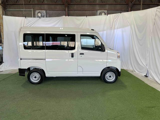 ハイゼットカーゴＤＸオートライト　キーレスエントリー　スマートアシスト　アイドリングストップ　マニュアルエアコン　認定中古車　ＣＶＴ　６６０（香川県）の中古車