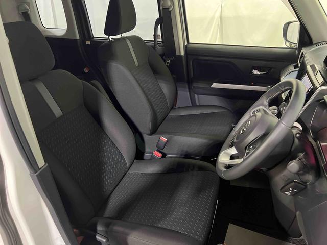 トールカスタムＧ純正ナビ　バックカメラ　キーフリーシステム　ステアリングスイッチ　電動格納ミラー　オートエアコン　両側パワースライドドア　認定中古車　ＣＶＴ　６６０（香川県）の中古車