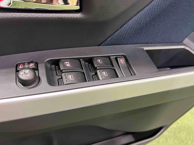 トールカスタムＧ純正ナビ　バックカメラ　キーフリーシステム　ステアリングスイッチ　電動格納ミラー　オートエアコン　両側パワースライドドア　認定中古車　ＣＶＴ　６６０（香川県）の中古車