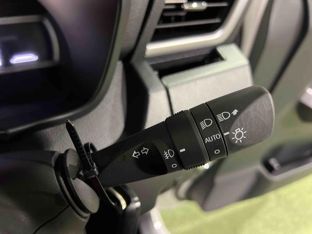 トールカスタムＧ純正ナビ　バックカメラ　キーフリーシステム　ステアリングスイッチ　電動格納ミラー　オートエアコン　両側パワースライドドア　認定中古車　ＣＶＴ　６６０（香川県）の中古車