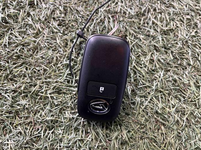 タフトＧ　ダーククロムベンチャー９インチディスプレイオーディオ　ＴＶ　バックカメラ　シートヒーター　キーフリーシステム　オートエアコン　電動格納ミラー　認定中古車　ＣＶＴ　６６０（香川県）の中古車