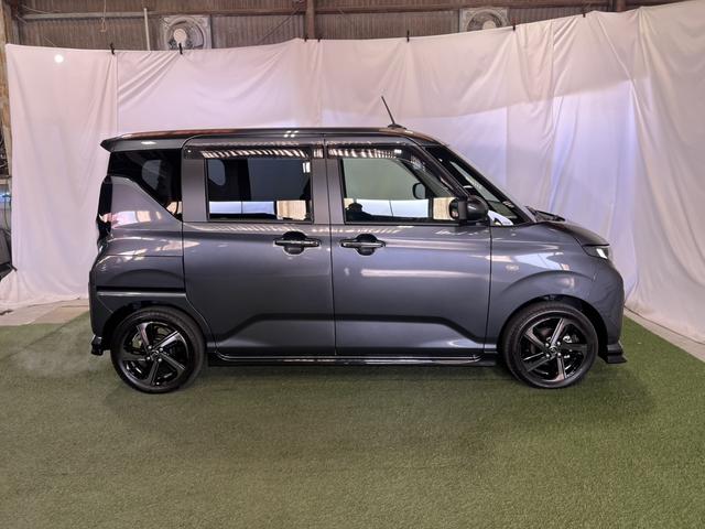 ムーヴＲＳ純正ナビ　ＴＶ　ドライブレコーダー　バックカメラ　ステアリングスイッチ　両側パワースライドドア　電動格納ミラー　オートエアコン　認定中古車　ＣＶＴ　６６０（香川県）の中古車