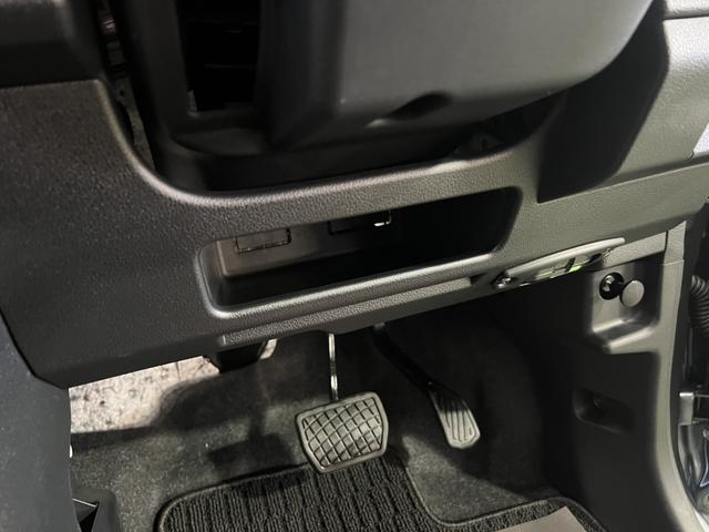 ムーヴＲＳ純正ナビ　ＴＶ　ドライブレコーダー　バックカメラ　ステアリングスイッチ　両側パワースライドドア　電動格納ミラー　オートエアコン　認定中古車　ＣＶＴ　６６０（香川県）の中古車