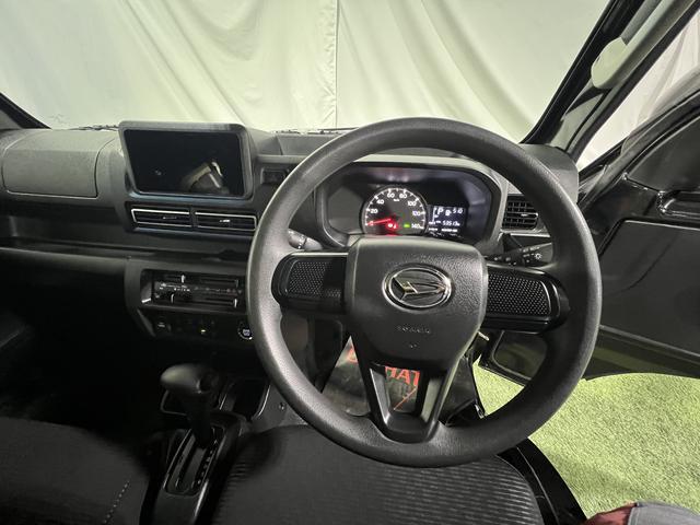 ハイゼットトラックエクストラキーフリーシステム　電動格納ミラー　オートライト　マニュアルエアコン　アイドリングストップ　取説・保証書付き　認定中古車　ＣＶＴ　４ＷＤ　６６０（香川県）の中古車