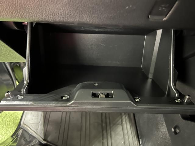 ハイゼットトラックエクストラキーフリーシステム　電動格納ミラー　オートライト　マニュアルエアコン　アイドリングストップ　取説・保証書付き　認定中古車　ＣＶＴ　４ＷＤ　６６０（香川県）の中古車