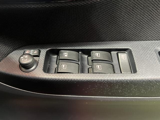 ムーヴカスタム　Ｘリミテッド　ＳＡIIIナビ　バックカメラ　ドライブレコーダー　ＥＴＣ　ステアリングスイッチ　キーフリーシステム　オートエアコン　電動格納ミラー　認定中古車　ＣＶＴ　６６０（香川県）の中古車