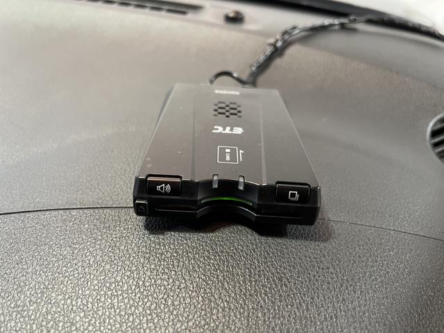 ピクシスジョイＦ　Ｘ　ＳＡIIIナビ　バックカメラ　ＥＴＣ　ステアリングスイッチ　キーフリーシステム　オートエアコン　電動格納ミラー　取扱説明書　認定中古車　ＣＶＴ　６６０（香川県）の中古車