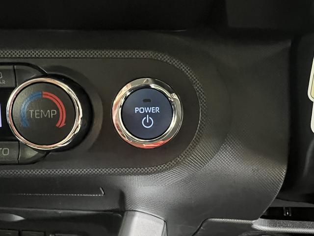 ロッキープレミアムG HEVディスプレイオーディオ バックカメラ シートヒーター キーフリー オートエアコン 認定中古車 CVT 1200(香川県)の中古車