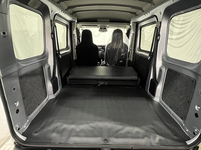 ハイゼットカーゴＤＸラジオ　キーレス　エアコン　取扱説明書　保証書　認定中古車　ＣＶＴ　６６０（香川県）の中古車