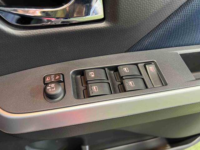 トールカスタムＧナビ　パノラマカメラ　ドラレコ　ＥＴＣ　ステアリングスイッチ　キーフリー　オートエアコン　サンシェード　両側パワースライドドア　認定中古車　ＣＶＴ　６６０（香川県）の中古車