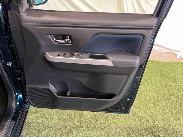 トールカスタムＧナビ　パノラマカメラ　ドラレコ　ＥＴＣ　ステアリングスイッチ　キーフリー　オートエアコン　サンシェード　両側パワースライドドア　認定中古車　ＣＶＴ　６６０（香川県）の中古車