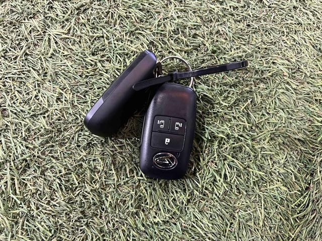 タントカスタムX9インチディスプレイオーディオ TV バックカメラ LEDヘッドライト キーフリー ステアリングスイッチ オートエアコン サンシェード シートテーブル 両側パワースライドドア 認定中古車 CVT(香川県)の中古車