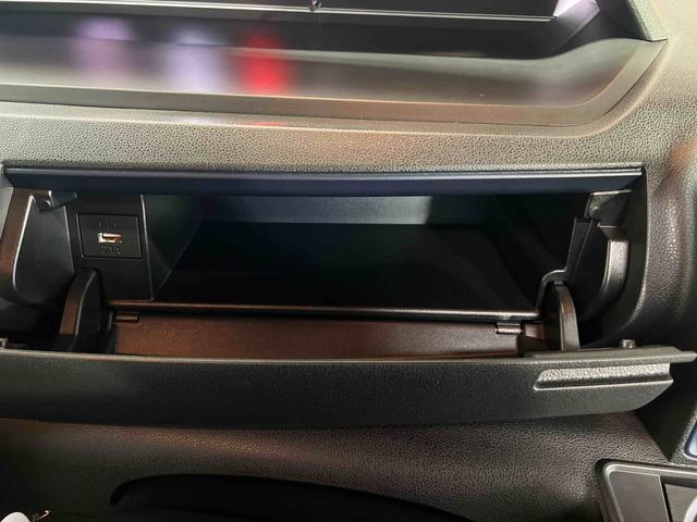 タントカスタムX9インチディスプレイオーディオ TV バックカメラ LEDヘッドライト キーフリー ステアリングスイッチ オートエアコン サンシェード シートテーブル 両側パワースライドドア 認定中古車 CVT(香川県)の中古車