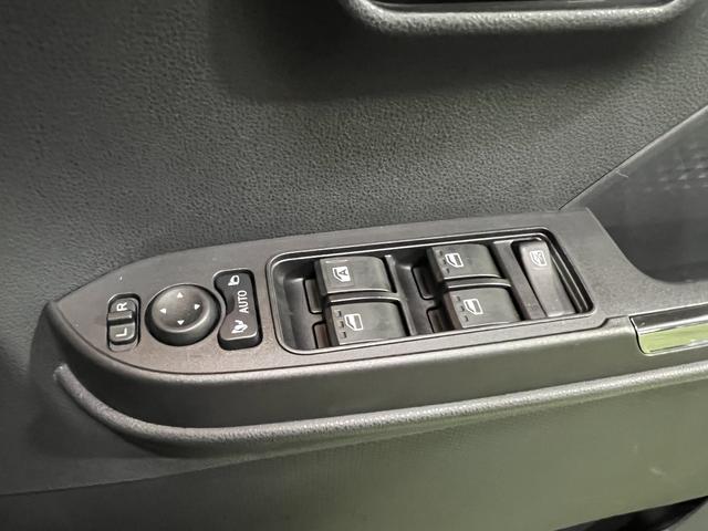 タントカスタムRSバックカメラ シートヒーター キーフリー 助手席ピラーレス ステアリングスイッチ サンシェード シートテーブル オートライト 認定中古車 CVT 660(香川県)の中古車