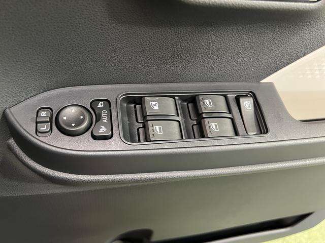 タントＸ９インチディスプレイオーディオ　バックカメラ　キーフリー　ステアリングスイッチ　サンシェード　シートヒーター　シートテーブル　パワースライドドア　ピラーレス　認定中古車　ＣＶＴ　６６０（香川県）の中古車