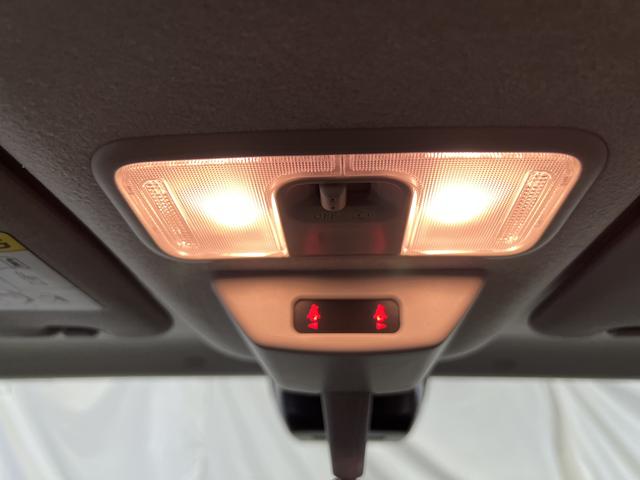 タントＸ９インチディスプレイオーディオ　バックカメラ　キーフリー　ステアリングスイッチ　サンシェード　シートヒーター　シートテーブル　パワースライドドア　ピラーレス　認定中古車　ＣＶＴ　６６０（香川県）の中古車