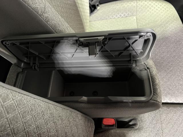 タントＸ９インチディスプレイオーディオ　バックカメラ　キーフリー　ステアリングスイッチ　サンシェード　シートヒーター　シートテーブル　パワースライドドア　ピラーレス　認定中古車　ＣＶＴ　６６０（香川県）の中古車