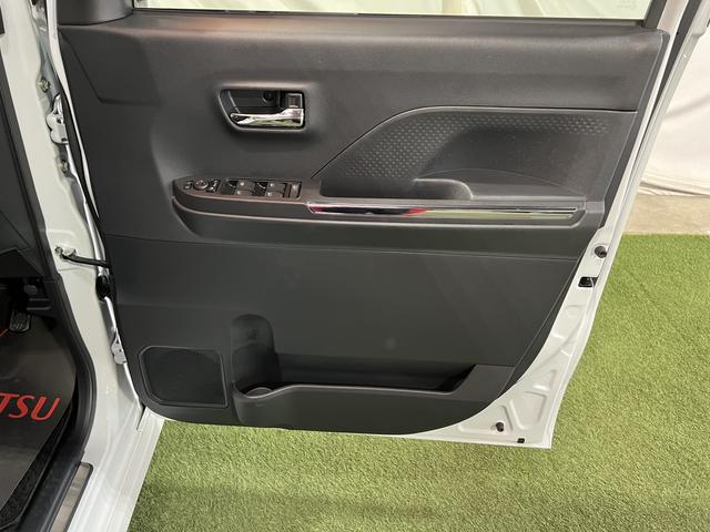 タントカスタムＲＳ４ＷＤ　純正ナビ　ドラレコ　ＥＴＣ　バックカメラ　ＴＶ　ラジオ　クルコン　両側パワースライドドア　ピラーレス　ステアリングスイッチ　サンシェード　シートテーブル　認定中古車　ＣＶＴ　６６０（香川県）の中古車