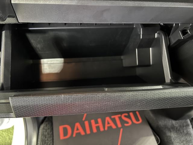 タントカスタムＲＳ４ＷＤ　純正ナビ　ドラレコ　ＥＴＣ　バックカメラ　ＴＶ　ラジオ　クルコン　両側パワースライドドア　ピラーレス　ステアリングスイッチ　サンシェード　シートテーブル　認定中古車　ＣＶＴ　６６０（香川県）の中古車