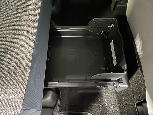 ムーヴキャンバスストライプスＧターボ純正ナビ　ＴＶ　バックカメラ　キーフリー　ステアリングスイッチ　クルコン　シートヒーター　ホッとカップホルダー　両側パワースライドドア　認定中古車　ＣＶＴ　６６０（香川県）の中古車