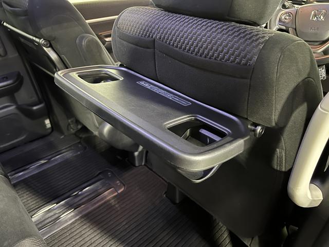 ステップワゴンスパーダナビ　ＴＶ　Ｂｌｕｅｔｏｏｔｈ　ＥＴＣ　バックカメラ　キーフリー　サンシェード　シートテーブル　両側パワースライドドア　認定中古車　ＣＶＴ　１５００（香川県）の中古車