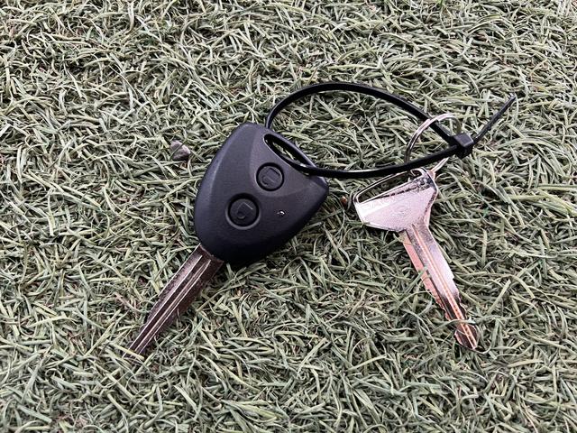 ミライースＸ　ＳＡIIIキーレス　オートライト　電動格納ミラー　取扱説明書　保証書　認定中古車　ＣＶＴ　６６０（香川県）の中古車