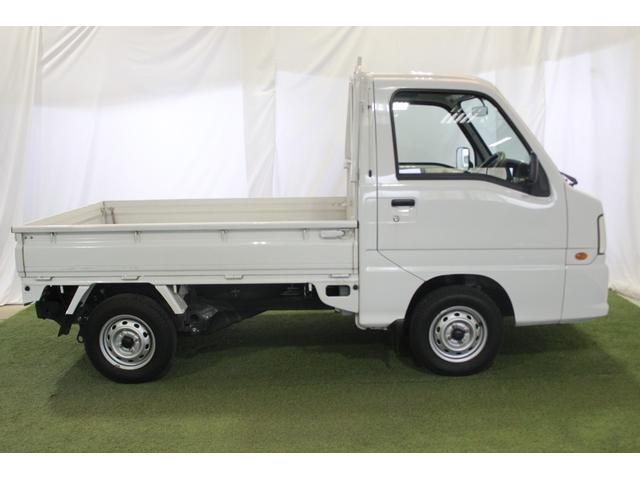 サンバートラックＴＢ　５ＭＴ車認定中古車　５ＭＴ車　三方開　ＡＭ／ＦＭラジオ　マニュアルエアコン　パワーステアリング　ハロゲンヘッドライト　運転席エアバッグ　荷台作業灯　ラバーマット（香川県）の中古車