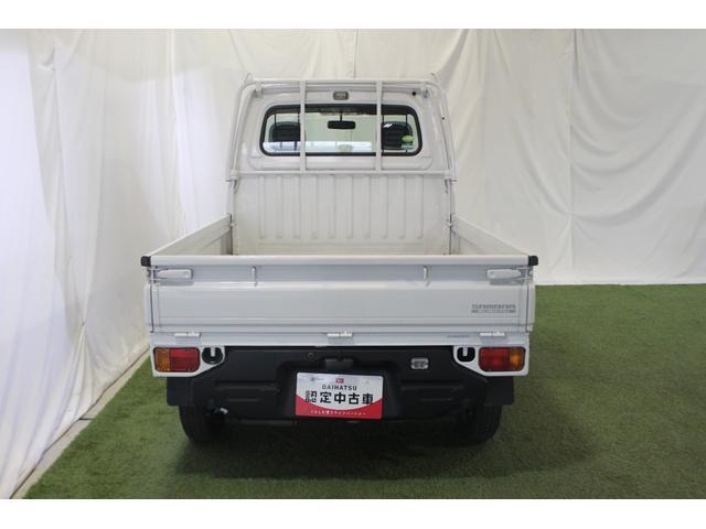 サンバートラックＴＢ　５ＭＴ車認定中古車　５ＭＴ車　三方開　ＡＭ／ＦＭラジオ　マニュアルエアコン　パワーステアリング　ハロゲンヘッドライト　運転席エアバッグ　荷台作業灯　ラバーマット（香川県）の中古車