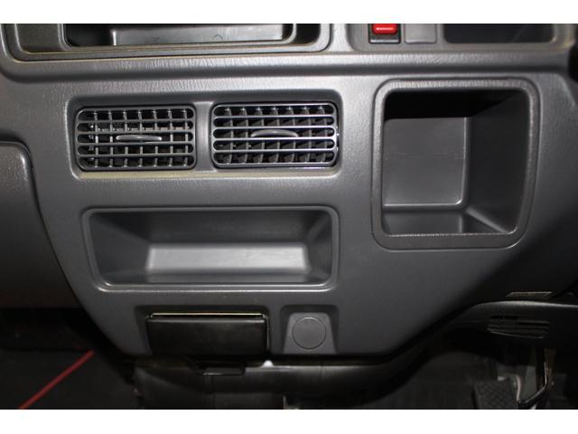 サンバートラックＴＢ　５ＭＴ車認定中古車　５ＭＴ車　三方開　ＡＭ／ＦＭラジオ　マニュアルエアコン　パワーステアリング　ハロゲンヘッドライト　運転席エアバッグ　荷台作業灯　ラバーマット（香川県）の中古車