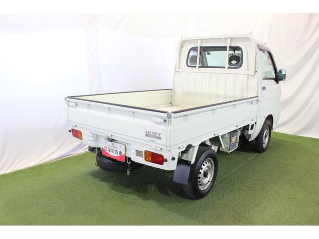 ハイゼットトラックスペシャル認定中古車　５ＭＴ車　三方開　ＡＭラジオ　ラバーマット　ドアバイザー　ハロゲンヘッドライト　ヘッドライトレベライザー　取扱説明書　メンテナンスノート（香川県）の中古車