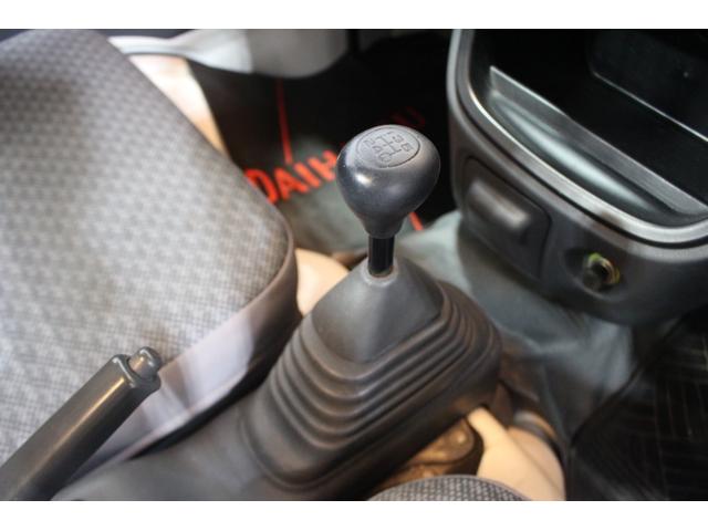 ハイゼットトラックスペシャル認定中古車　５ＭＴ車　三方開　ＡＭラジオ　ラバーマット　ドアバイザー　ハロゲンヘッドライト　ヘッドライトレベライザー　取扱説明書　メンテナンスノート（香川県）の中古車