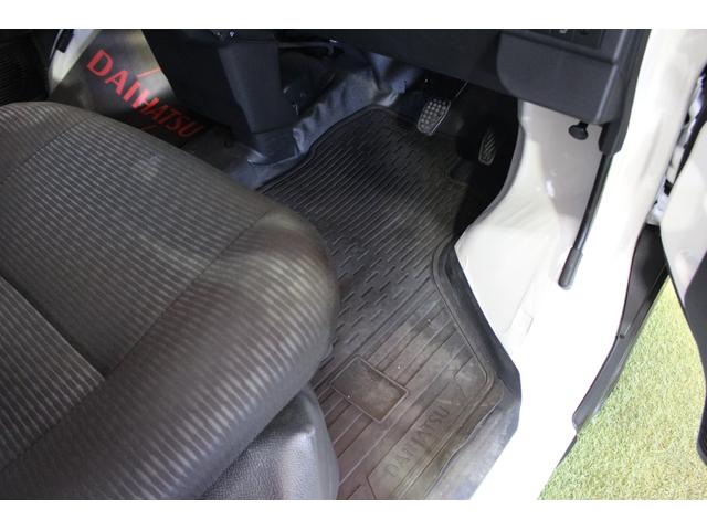 ハイゼットカーゴＤＸ認定中古車　ＣＶＴ　ＥＴＣ　マニュアルエアコン　キーレスエントリー　スマートアシスト　ドアバイザー　アイドリングストップ　両側スライドドア　パワーステアリング　リヤワイパー　ハロゲンヘッドライト（香川県）の中古車