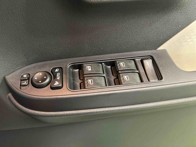 タントＸ認定中古車　ＣＶＴ　９インチディスプレイオーディオ　バックカメラ　キーフリーシステム　ステアリングスイッチ　パワースライドドア　オートエアコン（香川県）の中古車