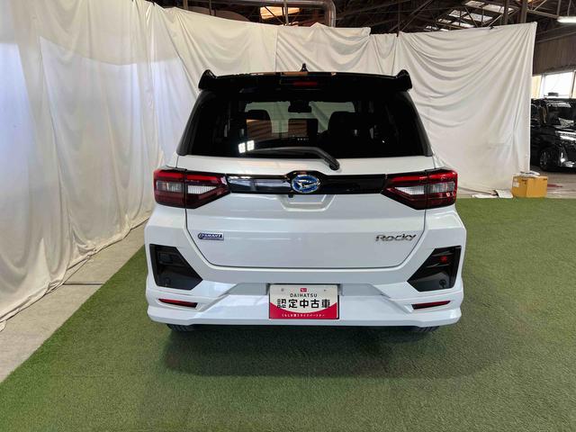 ロッキープレミアムＧ　ＨＥＶディスプレイオーディオ　パノラマカメラ　シートヒーター　ステアリングスイッチ　オートエアコン　キーフリー　認定中古車　ＣＶＴ　１２００（香川県）の中古車