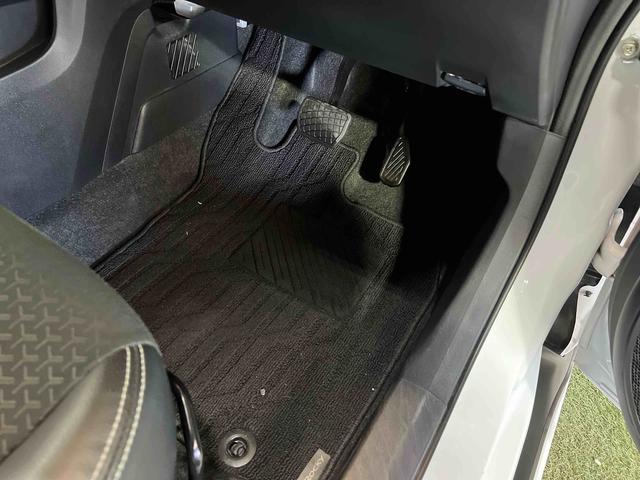 ロッキープレミアムＧ　ＨＥＶディスプレイオーディオ　パノラマカメラ　シートヒーター　ステアリングスイッチ　オートエアコン　キーフリー　認定中古車　ＣＶＴ　１２００（香川県）の中古車