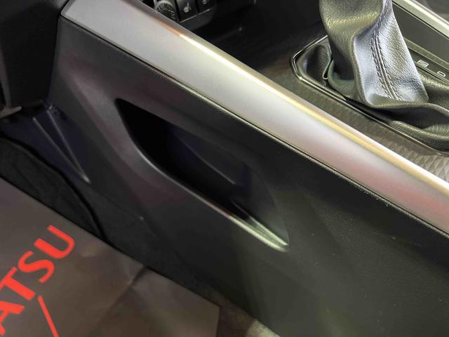 ロッキープレミアムＧ　ＨＥＶディスプレイオーディオ　パノラマカメラ　シートヒーター　ステアリングスイッチ　オートエアコン　キーフリー　認定中古車　ＣＶＴ　１２００（香川県）の中古車